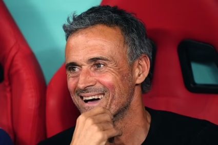 Con tính sai của Enrique khiến TBN trả giá