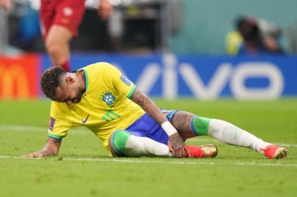 Neymar: ‘Khoảnh khắc khó khăn nhất đời tôi. Thật đau đớn’