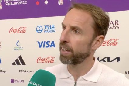 Southgate đáp trả sau khi bị cổ động viên la ó