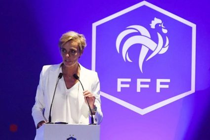 Thêm rúng động về ‘cú nổ’ Benzema – Pháp: Mâu thuẫn 10 năm; Deschamps thất hứa