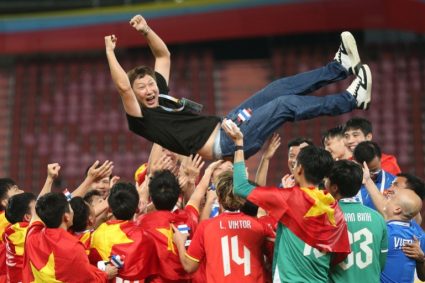 U22 Việt Nam vô địch SEA Games 33, Kim Sang-sik lập đế chế