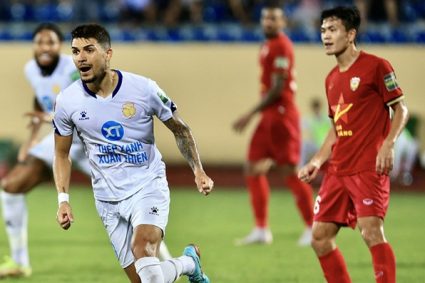 Các CLB V.League đề xuất dùng đủ 4 ngoại binh trên sân