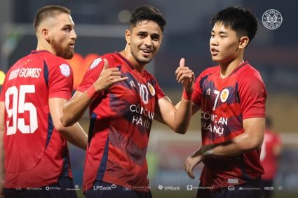 CAHN thắng đậm, báo Thái Lan ngợi khen 1 người