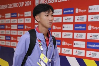 Cầu thủ Lào gốc Việt cảnh báo HLV Kim về Indonesia