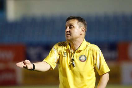 Chơi thiếu người, Thanh Hóa gục ngã trước CLB TPHCM