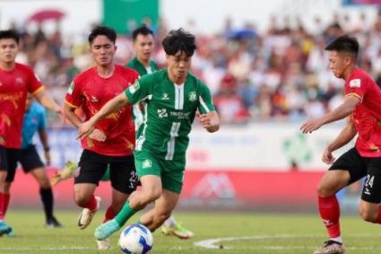 Công Phượng lặng lẽ kiến tạo, Bình Phước giành vé play-off thăng hạng V.League