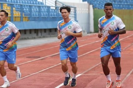 Công Phượng ngồi ngoài, Bình Dương và Đồng Nai bất phân thắng bại dưới mưa lớn