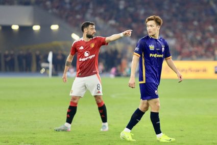 Fan Quỷ đỏ nói gì sau thất bại trước ASEAN All Stars?