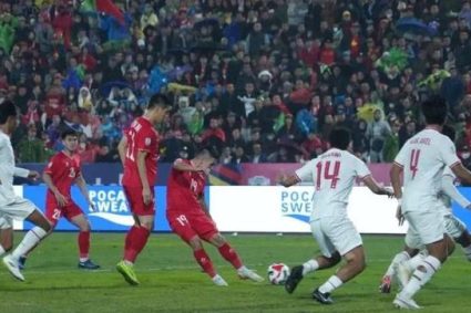 HLV Kim Sang-sik lựa chọn Quang Hải hay nhất trận Indonesia