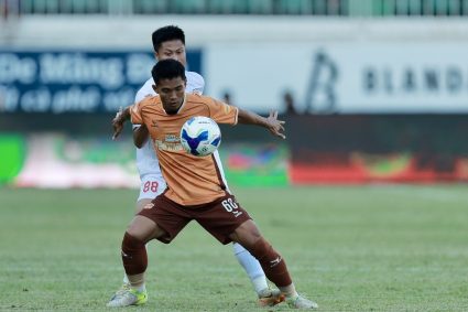 Không cần Xuân Trường, Hà Tĩnh vẫn “out trình” HAGL