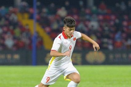 Phung phí cơ hội, U22 Việt Nam thất bại trước Trung Quốc