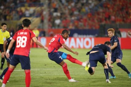 Rượt đuổi kịch tính, CAHN bất phân thắng bại với Buriram