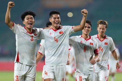 Thắng Lào, U23 Việt Nam vẫn chưa khiến HLV Kim Sang-sik tự tin